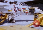 Image Équipage de l'escadron NAS Miramar San Diego California USA, 1974, de la seconde 37 séquences d'archives historiques vidéo 65675080445