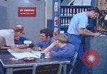 Immagine di Ufficiali dello squadrone della Marina DEGLI STATI UNITI San Diego California USA, 1974, secondo 5 filmato di repertorio 65675080447