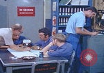 Immagine di Ufficiali dello squadrone della Marina DEGLI STATI UNITI San Diego California USA, 1974, secondo 6 filmato di repertorio 65675080447