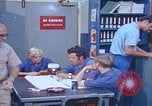 Immagine di Ufficiali dello squadrone della Marina DEGLI STATI UNITI San Diego California USA, 1974, secondo 9 filmato di repertorio 65675080447