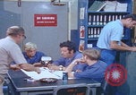 Immagine di Ufficiali dello squadrone della Marina DEGLI STATI UNITI San Diego California USA, 1974, secondo 10 filmato di repertorio 65675080447