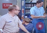 Immagine di Ufficiali dello squadrone della Marina DEGLI STATI UNITI San Diego California USA, 1974, secondo 14 filmato di repertorio 65675080447
