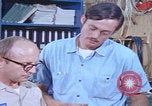 Immagine di Ufficiali dello squadrone della Marina DEGLI STATI UNITI San Diego California USA, 1974, secondo 18 filmato di repertorio 65675080447