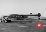 Standbild Gotha GO-242 Abschleppen mit einem Lkw Deutschland, 1941, aus Sekunde 15 historischem Filmmaterial Videoclip 65675080500