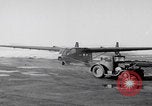 Standbild Gotha GO-242 Abschleppen mit einem Lkw Deutschland, 1941, aus Sekunde 17 historischem Filmmaterial Videoclip 65675080500