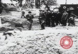 Immagine di Ricerca delle famiglie dei massacri di Katyn Unione Sovietica, 1943, secondo 30 filmato di repertorio 65675080539