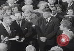 Standbild Präsident Kennedy Wiesbaden Funktion Wiesbaden Deutschland, 1963, aus Sekunde 33 historischem Filmmaterial Videoclip 65675080552