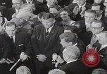 Standbild Präsident Kennedy Wiesbaden Funktion Wiesbaden Deutschland, 1963, aus Sekunde 43 historischem Filmmaterial Videoclip 65675080552