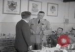 Standbild Präsident Kennedy besucht Hanau Fliegerhorst Kaserne Post Hanau Deutschland, 1963, aus Sekunde 37 historischem Filmmaterial Videoclip 65675080553