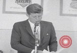 Standbild Präsident Kennedy besucht Hanau Fliegerhorst Kaserne Post Hanau Deutschland, 1963, aus Sekunde 49 historischem Filmmaterial Videoclip 65675080553