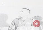 Standbild Präsident Kennedy besucht Hanau Fliegerhorst Kaserne Post Hanau Deutschland, 1963, aus Sekunde 50 historischem Filmmaterial Videoclip 65675080553
