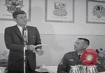 Standbild Präsident Kennedy besucht Hanau Fliegerhorst Kaserne Post Hanau Deutschland, 1963, aus Sekunde 54 historischem Filmmaterial Videoclip 65675080553