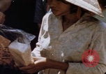 Image USMC CARE USA fournitures de secours Vietnam, 1966, de la seconde 24 séquences d'archives historiques vidéo 65675080570