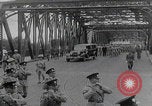 Standbild Shinzo Akagi Beerdigungszug Shanghai China, 1941, aus Sekunde 12 historischem Filmmaterial Videoclip 65675080582