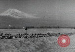 Standbild Shinto-Pilger Japan, 1937, aus Sekunde 19 historischem Filmmaterial Videoclip 65675080583
