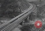 Standbild Japanische Textilarbeiterinnen Japan, 1937, aus Sekunde 59 historischem Filmmaterial Videoclip 65675080584