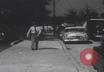 Standbild Einbruchversuch United States USA, 1959, aus Sekunde 3 historischem Filmmaterial Videoclip 65675080591