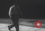 Standbild Einbruchversuch United States USA, 1959, aus Sekunde 35 historischem Filmmaterial Videoclip 65675080591