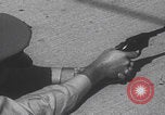 Standbild Einbruchversuch United States USA, 1959, aus Sekunde 41 historischem Filmmaterial Videoclip 65675080591