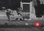 Standbild Einbruchversuch United States USA, 1959, aus Sekunde 42 historischem Filmmaterial Videoclip 65675080591