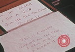 Immagine di Esaminatore di documenti di laboratorio dell'FBI Quantico Virginia USA, 1967, secondo 13 filmato di repertorio 65675080601