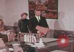 Image Travail d'examinateur de laboratoire du FBI United States USA, 1967, de la seconde 5 séquences d'archives historiques vidéo 65675080602