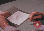 Image Travail d'examinateur de laboratoire du FBI United States USA, 1967, de la seconde 46 séquences d'archives historiques vidéo 65675080602