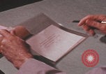 Image Travail d'examinateur de laboratoire du FBI United States USA, 1967, de la seconde 50 séquences d'archives historiques vidéo 65675080602