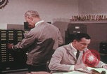 Image Travail d'examinateur de laboratoire du FBI United States USA, 1967, de la seconde 54 séquences d'archives historiques vidéo 65675080602