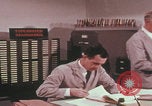 Image Travail d'examinateur de laboratoire du FBI United States USA, 1967, de la seconde 59 séquences d'archives historiques vidéo 65675080602