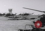 Standbild Vietcong-Autobombardement 1965 Saigon Vietnam, 1965, aus Sekunde 4 historischem Filmmaterial Videoclip 65675080612