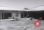 Standbild Vietcong-Autobombardement 1965 Saigon Vietnam, 1965, aus Sekunde 10 historischem Filmmaterial Videoclip 65675080612
