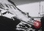 Standbild Vietcong-Autobombardement 1965 Saigon Vietnam, 1965, aus Sekunde 13 historischem Filmmaterial Videoclip 65675080612