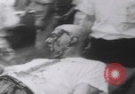 Standbild Vietcong-Autobombardement 1965 Saigon Vietnam, 1965, aus Sekunde 42 historischem Filmmaterial Videoclip 65675080612