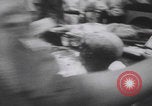 Standbild Vietcong-Autobombardement 1965 Saigon Vietnam, 1965, aus Sekunde 44 historischem Filmmaterial Videoclip 65675080612