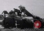 Standbild Vietcong-Autobombardement 1965 Saigon Vietnam, 1965, aus Sekunde 59 historischem Filmmaterial Videoclip 65675080612
