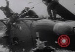 Standbild Vietcong-Autobombardement 1965 Saigon Vietnam, 1965, aus Sekunde 62 historischem Filmmaterial Videoclip 65675080612