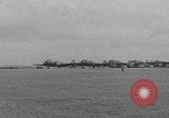 Standbild C-47 heben einzeln ab Newbury England Vereinigtes Königreich, 1944, aus Sekunde 8 historischem Filmmaterial Videoclip 65675080771