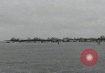 Standbild C-47 heben einzeln ab Newbury England Vereinigtes Königreich, 1944, aus Sekunde 9 historischem Filmmaterial Videoclip 65675080771