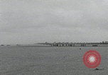 Standbild C-47 heben einzeln ab Newbury England Vereinigtes Königreich, 1944, aus Sekunde 26 historischem Filmmaterial Videoclip 65675080771