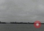 Standbild C-47 heben einzeln ab Newbury England Vereinigtes Königreich, 1944, aus Sekunde 34 historischem Filmmaterial Videoclip 65675080771