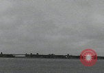 Standbild C-47 heben einzeln ab Newbury England Vereinigtes Königreich, 1944, aus Sekunde 37 historischem Filmmaterial Videoclip 65675080771