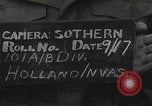 Standbild Fallschirmjäger der 101 Luftlandedivision nach Holland Newbury England Vereinigtes Königreich, 1944, aus Sekunde 4 historischem Filmmaterial Videoclip 65675080772
