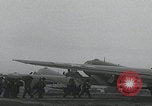 Standbild Fallschirmjäger der 101 Luftlandedivision nach Holland Newbury England Vereinigtes Königreich, 1944, aus Sekunde 16 historischem Filmmaterial Videoclip 65675080772