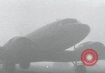 Standbild Fallschirmjäger der 101 Luftlandedivision nach Holland Newbury England Vereinigtes Königreich, 1944, aus Sekunde 44 historischem Filmmaterial Videoclip 65675080772