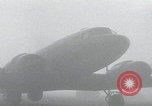 Standbild Fallschirmjäger der 101 Luftlandedivision nach Holland Newbury England Vereinigtes Königreich, 1944, aus Sekunde 45 historischem Filmmaterial Videoclip 65675080772