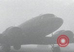 Standbild Fallschirmjäger der 101 Luftlandedivision nach Holland Newbury England Vereinigtes Königreich, 1944, aus Sekunde 46 historischem Filmmaterial Videoclip 65675080772