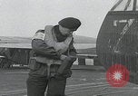Standbild Fallschirmjäger der 101 Luftlandedivision nach Holland Newbury England Vereinigtes Königreich, 1944, aus Sekunde 52 historischem Filmmaterial Videoclip 65675080772