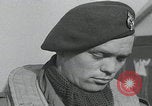 Standbild Fallschirmjäger der 101 Luftlandedivision nach Holland Newbury England Vereinigtes Königreich, 1944, aus Sekunde 58 historischem Filmmaterial Videoclip 65675080772