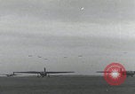 Image Formation d'avions de transport de la RAF Newbury Newbury Berkshire Angleterre Royaume-Uni, 1944, de la seconde 14 séquences d'archives historiques vidéo 65675080775